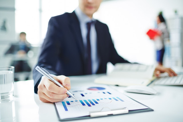 الاستشارات و الدراسات الإدارية